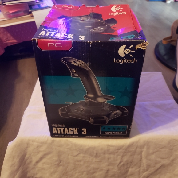 Logitech attack 3 for pc - Picture 3 of 3